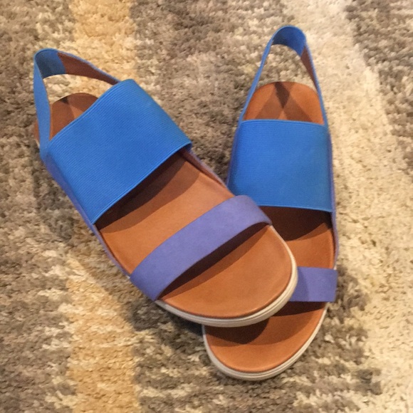 gentle souls Shoes - Gentle Souls Kenneth Cole Blue Sandals